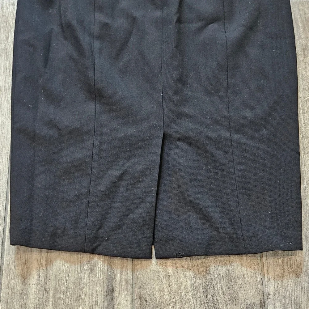 White House Black Market Sheath Dress Size 4 Black NEW V-Neck Sleeveless Stretch